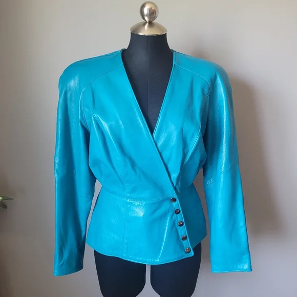 1980s teal blue leather jacket and pencil skirt, 3 piece suit set - Picture 16 of 16